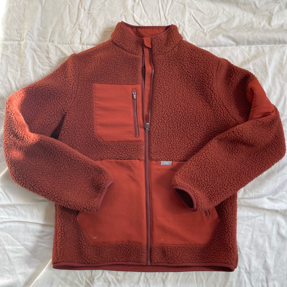Figs Sherpa Fleece Jacket in auburn women’s small